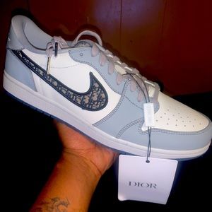 X Dior Air Jordan 1 Low Sneakers